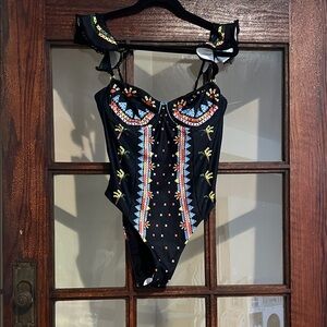 FARM Rio geo print NWT